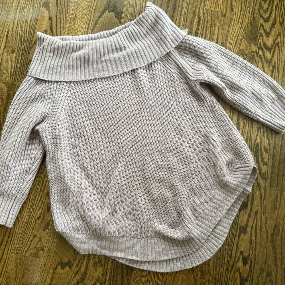 89th & Madison Off-Shoulder Sweater - Light Gray